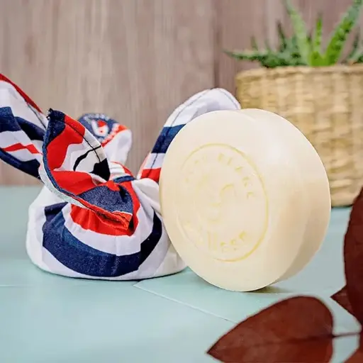 Savon palet de Marseille Naturel - Lait de chèvre Naturel - Bleu Blanc Mousse